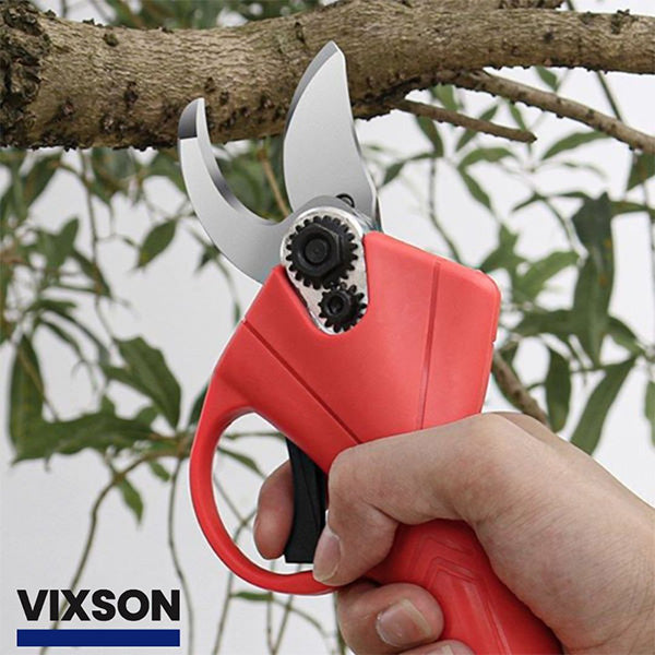"Electric shears — lithium battery 14.8V, a sharp tool for cutting branches, a must-have for gardeners"